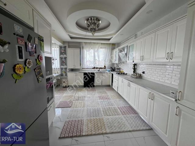 Araştırma Hast. Civarı Acil Satılık 4+1 Orta Kat
