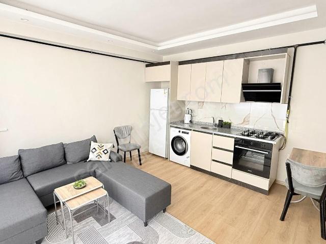 Araştırma Hastanesi Arkası Sıfır Eşyalı 1+1 Lüks Daire