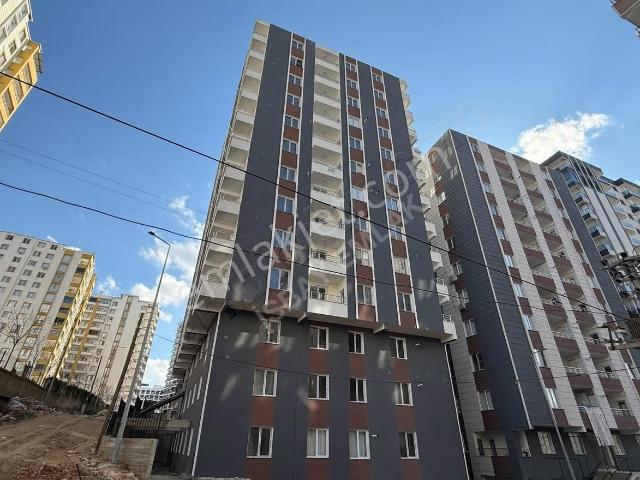 Araştırma Hastanesi Arkası Satılık 3+1 Lüks Daire İsbay Emlak'ta