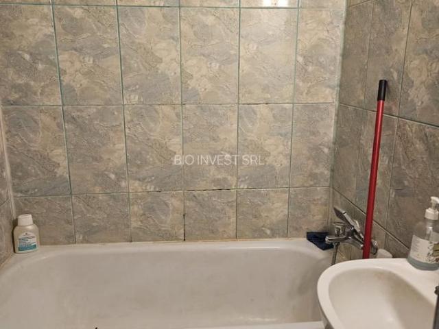 Aradului Lipovei o camera complet mobiata