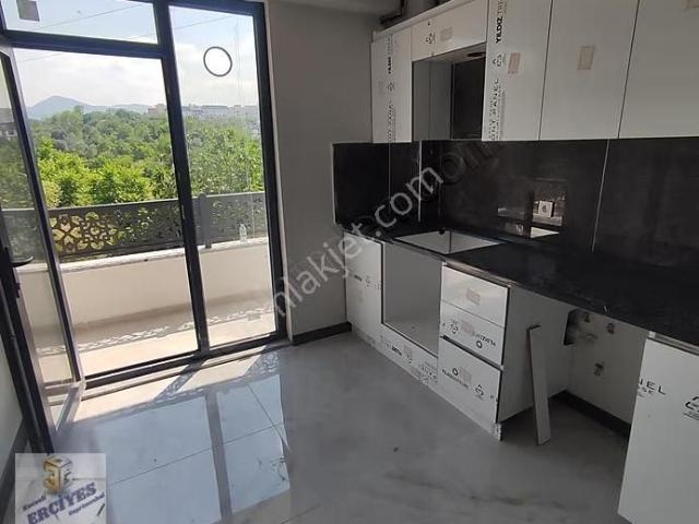 Arakat 2+1 Daire, Ferah,kullanışlı