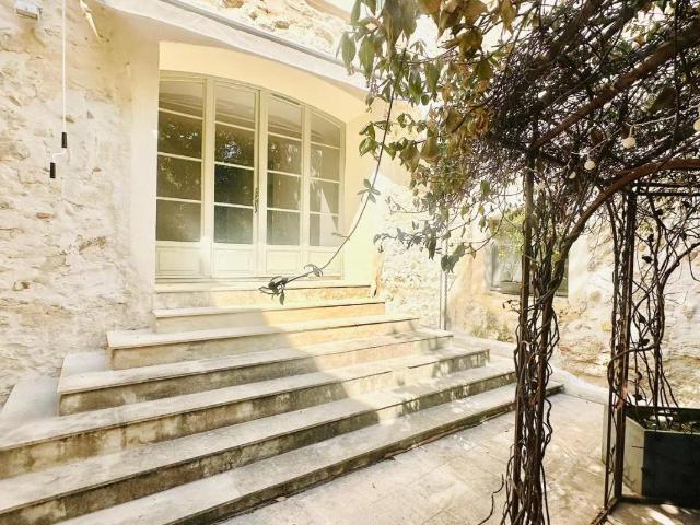 Aramon Location Appartement 30