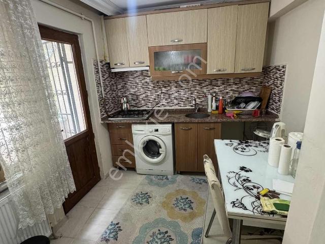 Arapçeşme Mah Eşyalı Ferah Balkonlu Merkezi Konumda 2+1 Daire