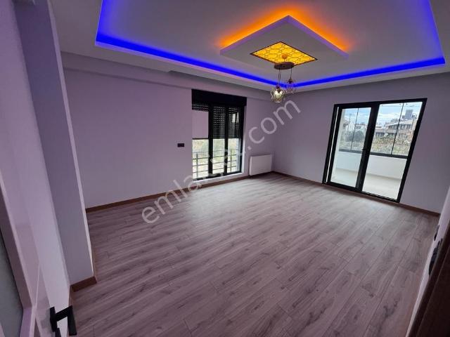 Aras Emlaktan Akçayda Denize 250 Metre Lüks 4+1 Dubleks Daire