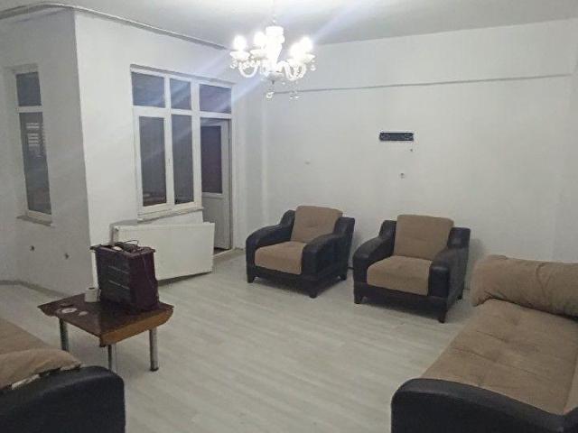 ARASTA EMLAKTAN CUMHURİYET MAHALLESİNDE SATILIK DAİRE