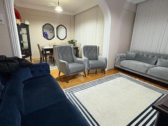 ARASTA EMLAKTAN CUMHURİYET MAHALLESİNDE SATILIK DAİRE