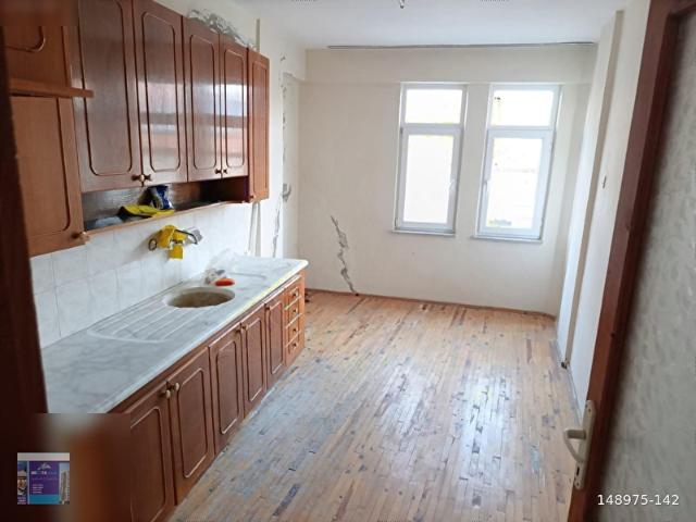 ARASTA EMLAKTAN TABAKHANE MAHALLESİNDE SATILIK DAİRE