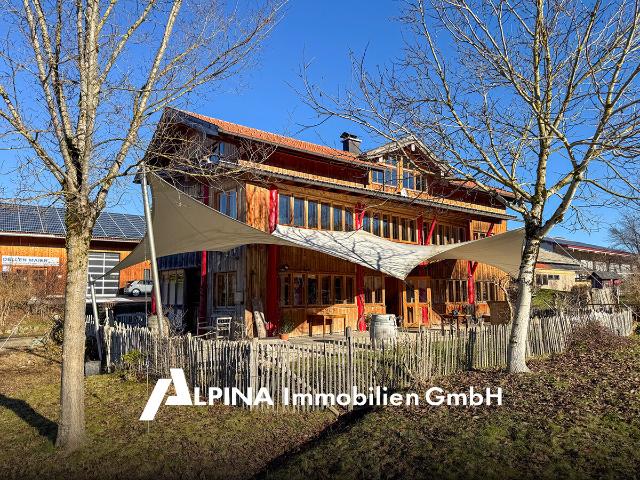 Arbeiten und Wohnen an einem Ort – großzügige Immobilie mit Raum für Familie, Betrieb und Zukunft