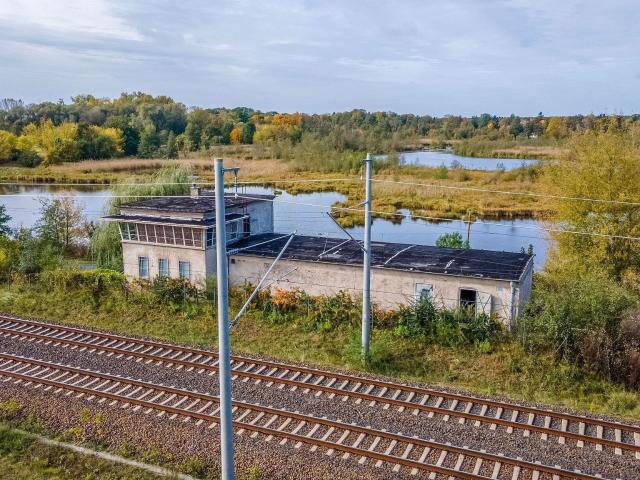Arbeiten und Wohnen direkt am Wasser Einzigartiges Atelier mit Wohnrecht und viel Potenzial