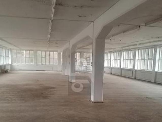 GEWERBEFLÄCHE 500 M2 FÜR PRODUKTION O. LAGER