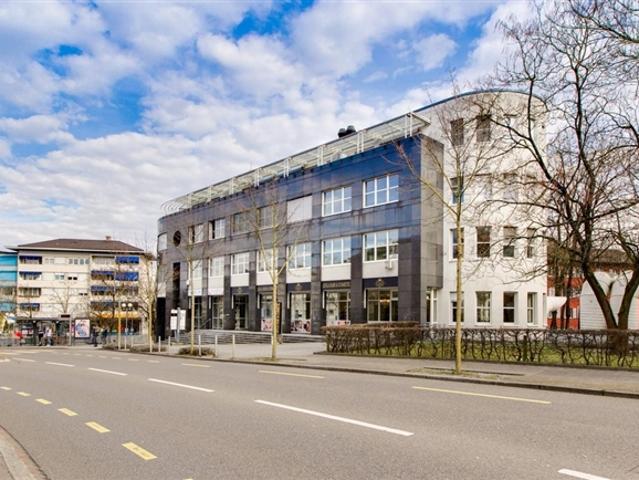 Arbeiten im Herzen von Glattbrugg zentral, modern, sofort verfügbar!