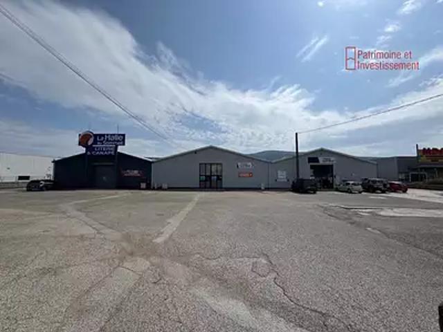 Arbent 01100 Location divers parking