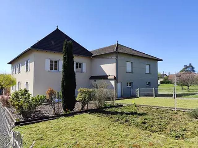 Arbois 39600 Achat / Vente divers 14 pièces au dernier étage terrasse