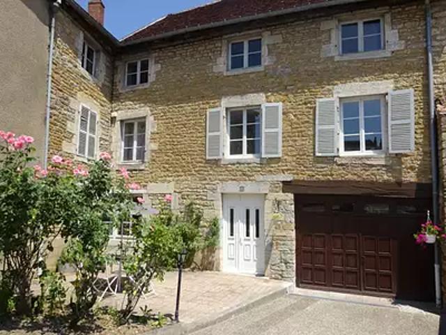 Arbois 39600 Achat / Vente divers 10 pièces au dernier étage terrasse