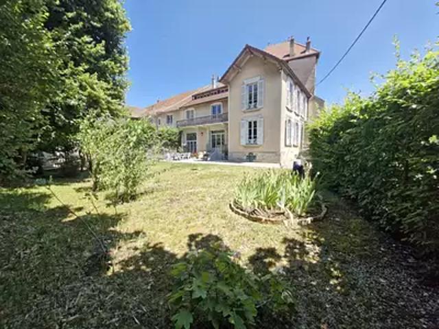 Arbois 39600 Achat / Vente divers 8 pièces terrasse
