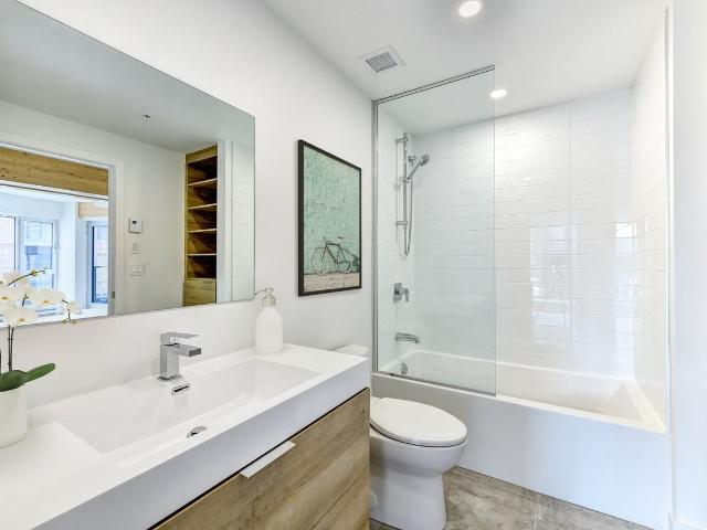 Arbora 2 Bedroom Apartment for Rent at 305 Rue De La Montagne, Montréal, QC H3C 0R6 Le Sud Ouest