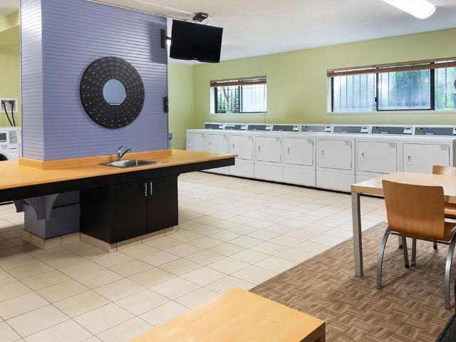 Arbour Place 1 Bedroom Apartment for Rent at 4769 Hazel St, Burnaby, BC V5H 1S7 Marlborough