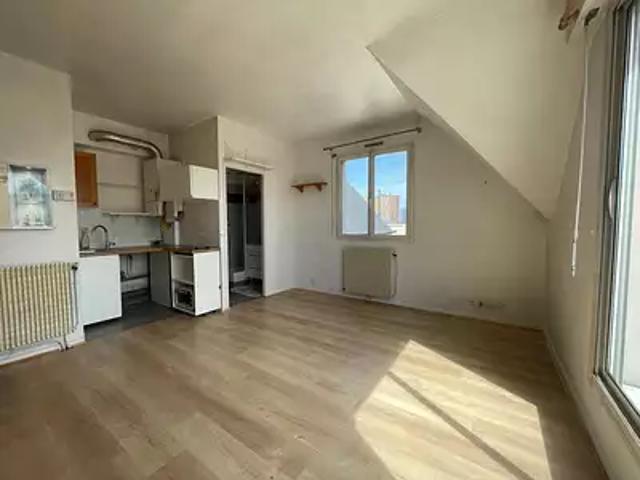 Arcueil 94110 Achat / Vente appartement 1 pièce t1 au dernier étage terrasse