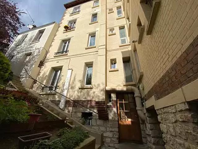 Arcueil 94110 Achat / Vente appartement 3 pièces t3 au dernier étage