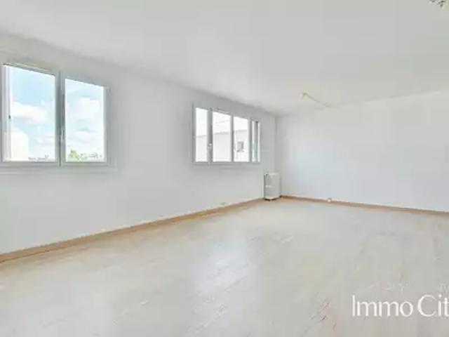 Arcueil 94110 Achat / Vente appartement 4 pièces t4 au dernier étage parking