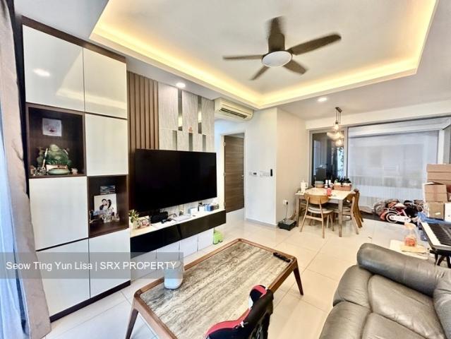 Arc At Tampines D18, Condominium