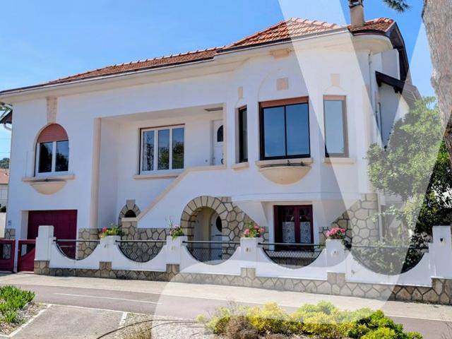 Arcachon Centre – Maison de caractère avec deux appartements indépendants et garage