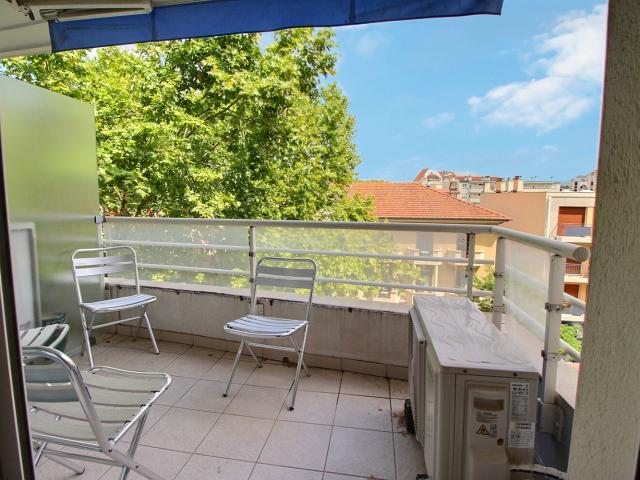 ARCACHON CENTRE VILLE LOCATION MEUBLE D'UN T2 AVEC PARKING