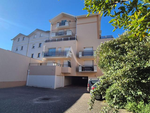 ARCACHON HYPER CENTRE Appartement T2 lumineux avec balcon et place de parking