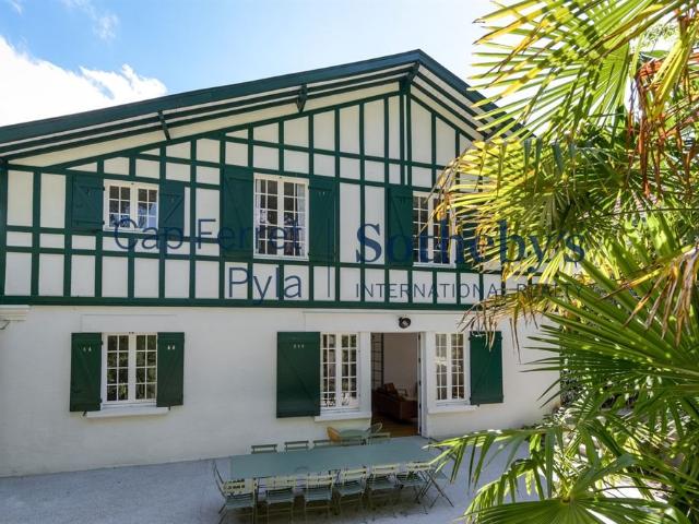 Arcachon Pereire Magnifique Villa Familiale Rénovée À 15. 221m² Arcachon