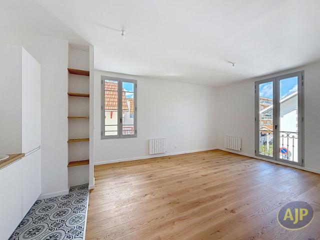 ARCACHON Proche centre et petit port T3 55.84 m2