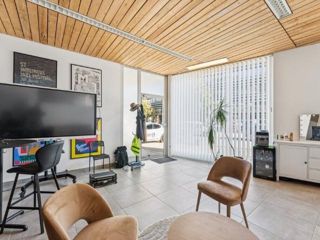 Arcade for rent in Fribourg 117 m² | dreamo. Ch