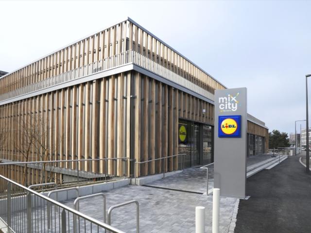 Arcade neuve à louer | Surface de premier ordre avec pignon sur rue