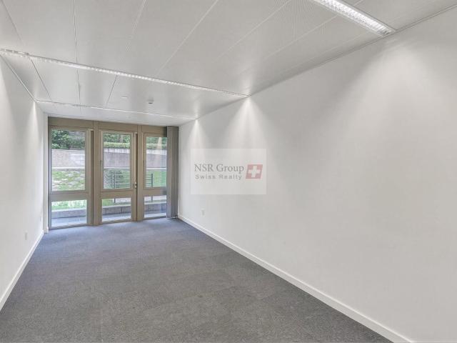 Arcade with 16 rooms for rent in Genève 638 m² | dreamo. Ch