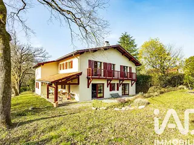 Arcangues 64200 Achat / Vente maison 8 pièces t8 parking