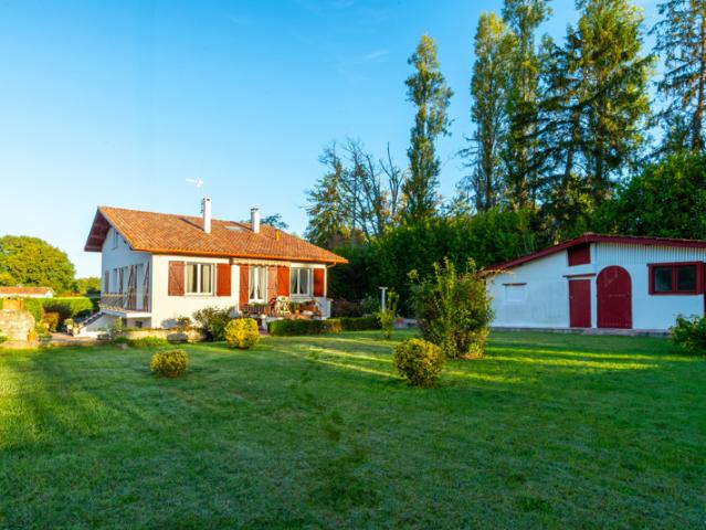 Maison de caractère au coeur du village basque