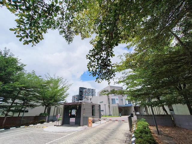 Arcedemia Lane next to Unimas