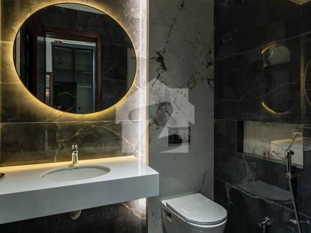 Architectural masterpiece 4 bedroom luxury house for sale