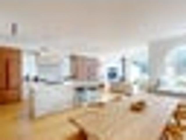 ARCHITECTURAL ELEGANCE MEETS MODERN LIVING