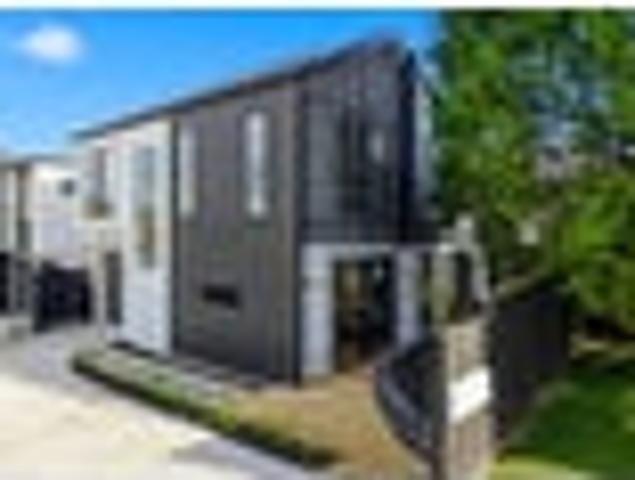 Architectural Elegance in the Heart of Hillcrest