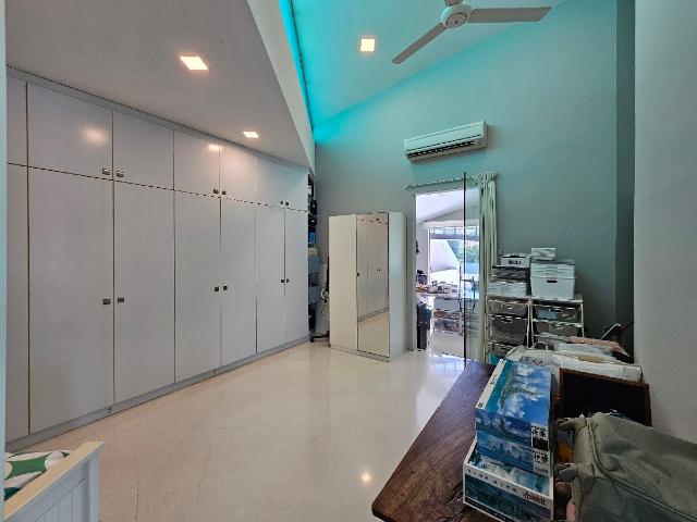 Architectural Freehold Bungalow | 29.5m Frontage | Prime Goodman–Wareham Enclave | Rare Legacy Home Detached House For Sale, $16,500,000, 8 Bed 8 Bath 8,000 sqft $2,533.00 psf