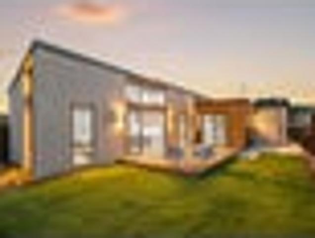 Architectural Living in Oliver Grove