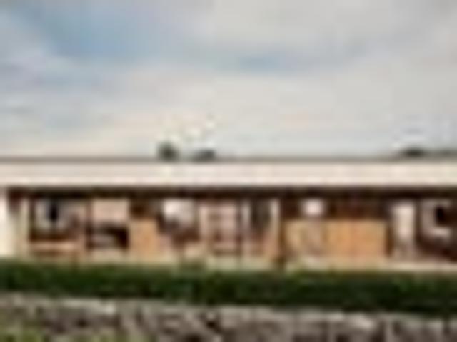 Architectural 4 Bed in Cashmere Estate