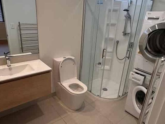 Architecturally Designed 2 Bedroom Unit/Townhouse