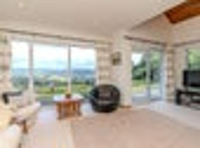 ARCHITECTURALLY DESIGNED WITH BREATHTAKING VIEWS