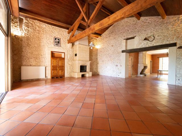 ARCHITECTURE À RÉHABILITER 1800 MAISON FARGUES SAINT HILAIRE