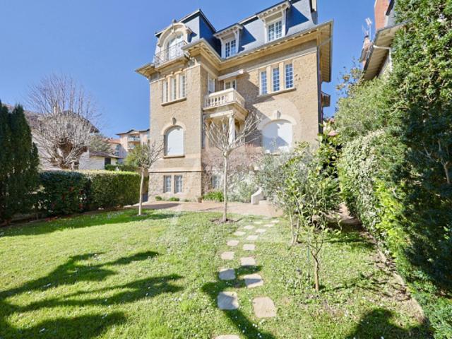 Architecture bourgeoise 1900 Saint Charles