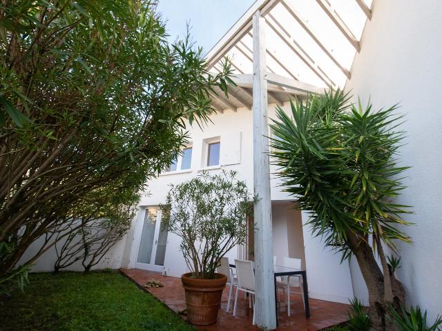 Architecture Singulière 1986 Maison d'architecte avec ja. 90m² Bordeaux