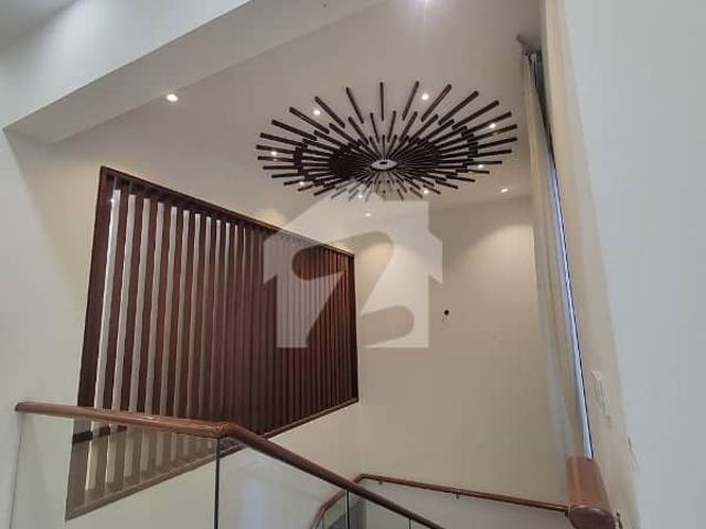 Architect designed 6 bedroom executive bungalow for rent in an outclass location