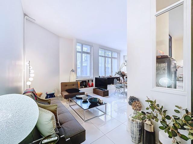 Architect designed apartment – Le Marais, Paris Amsterdam Apartments for Rent