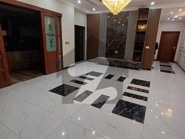 Architect Society 15 Marla Upper Portion Available For Rent